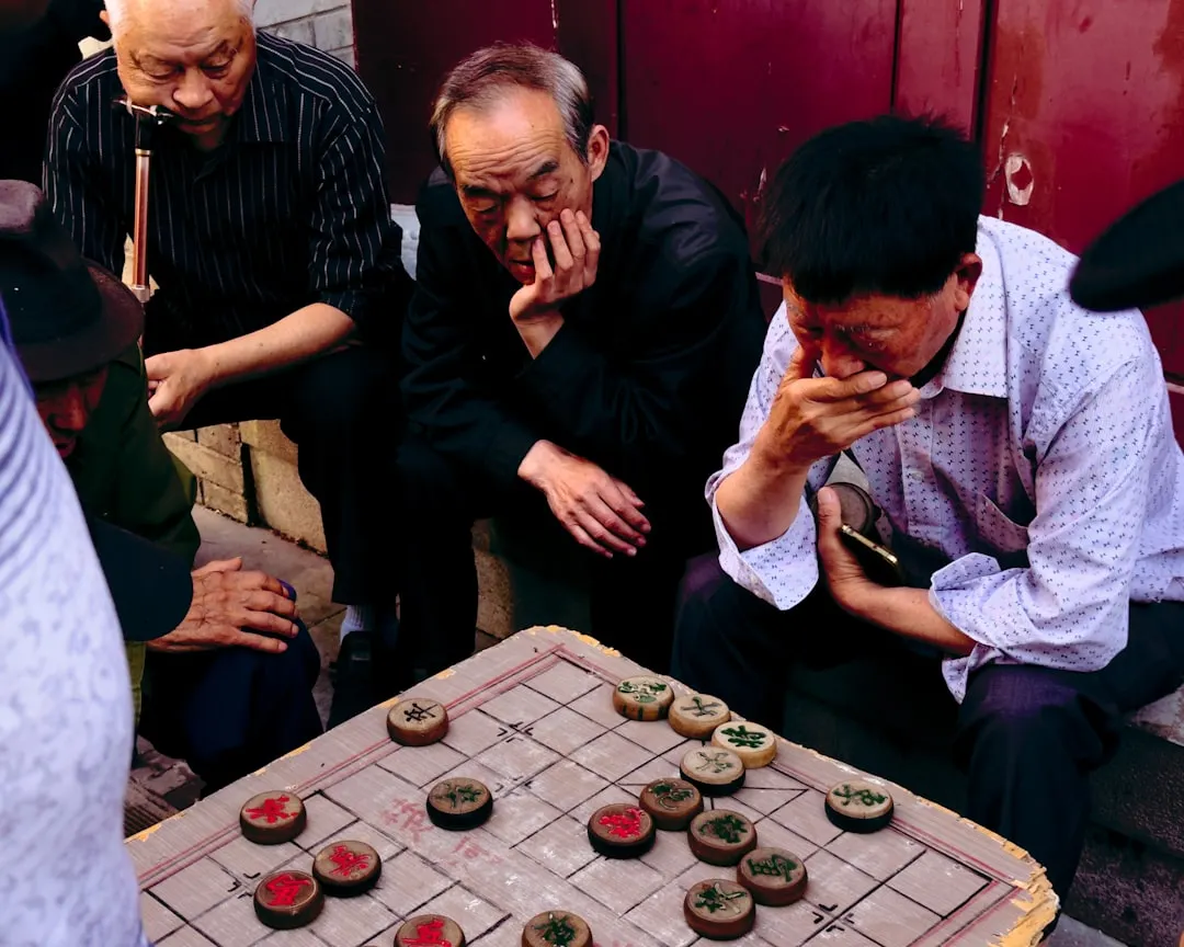 从棋手介绍到棋谱解析:中体象棋网与广东象棋网的内容生态对比观察正文配图 2